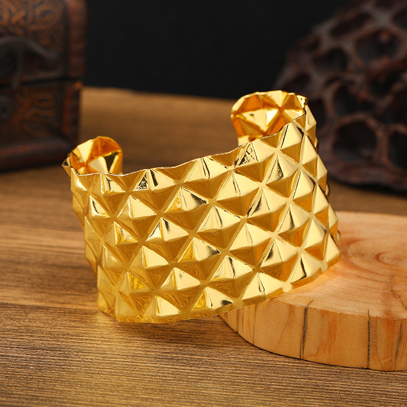 Wholesale Alien Dunhuang Gold Wide Bracelet Female Ethnic Style Bohemian Arm Dai Bracelet